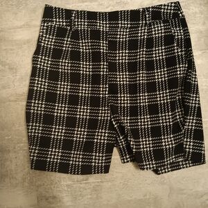 Romwe Plaid shorts, above knee, high waisted